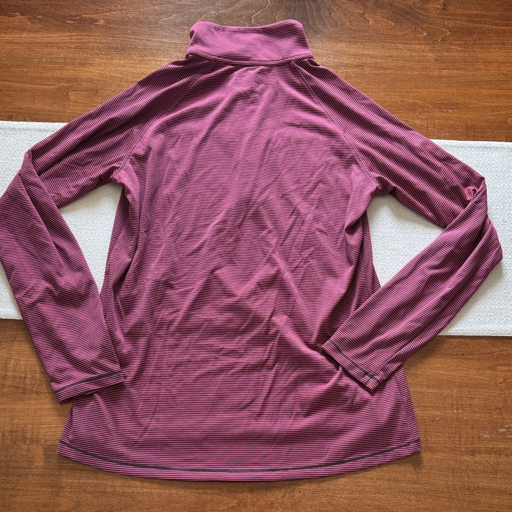 Under Armour Maroon/Pink/Gray Long Sleeve Pullover Quarter Zip Size Medium Loose - Picture 5 of 5